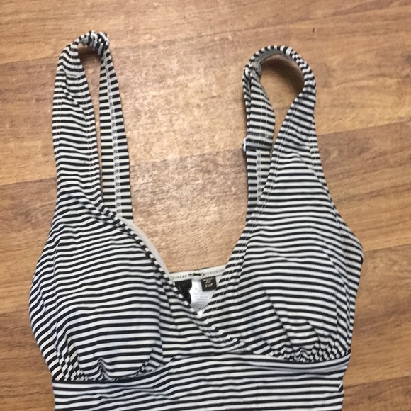 NIP TUCK SWIM STRIPED TANKINI - Picture 2 of 14